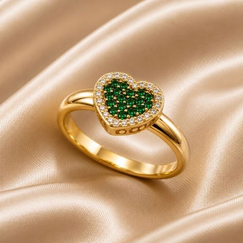 Anel Coração Zircônia Cristal e Esmeralda Banhado a Ouro