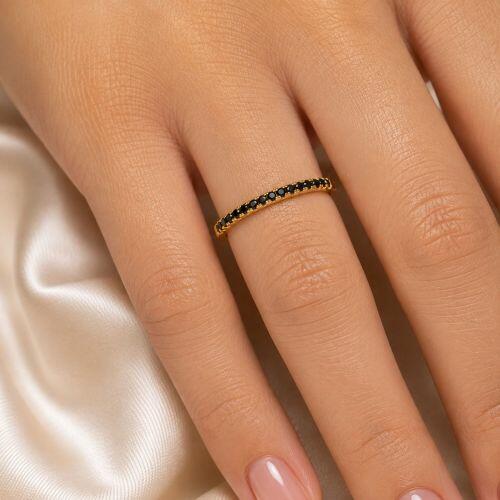 Anel Meia Alian�a Fino Micro Zirc�nia Negra Banhado em Ouro18k