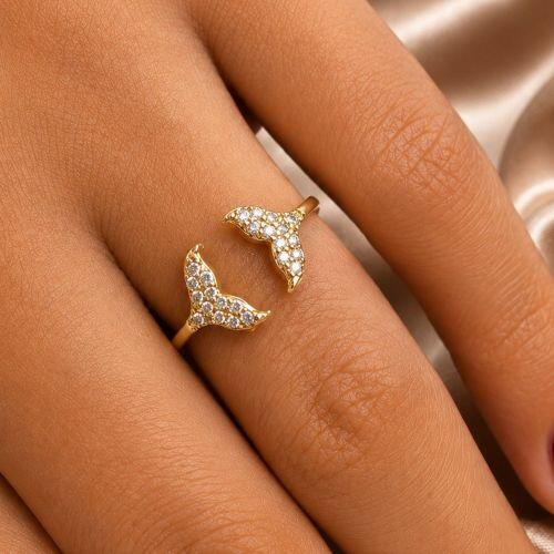 Anel Rabo de Baleia com Micro Zirc�nia Cristal Banhado em Ouro18k