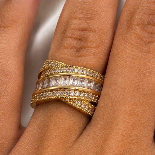 Anel X Luxury com Micro Zirc�nias e Zirc�nia Baguettes Cristais Banhado em Ouro18k