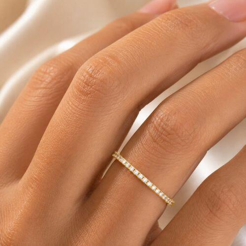 Anel Meia Alian�a Fino com Micro Zirc�nias Banhado em Ouro18k