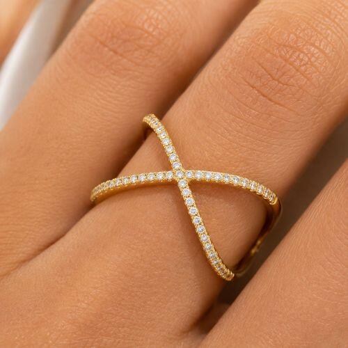 Anel X com Micro Zirc�nias Banhado em Ouro18k