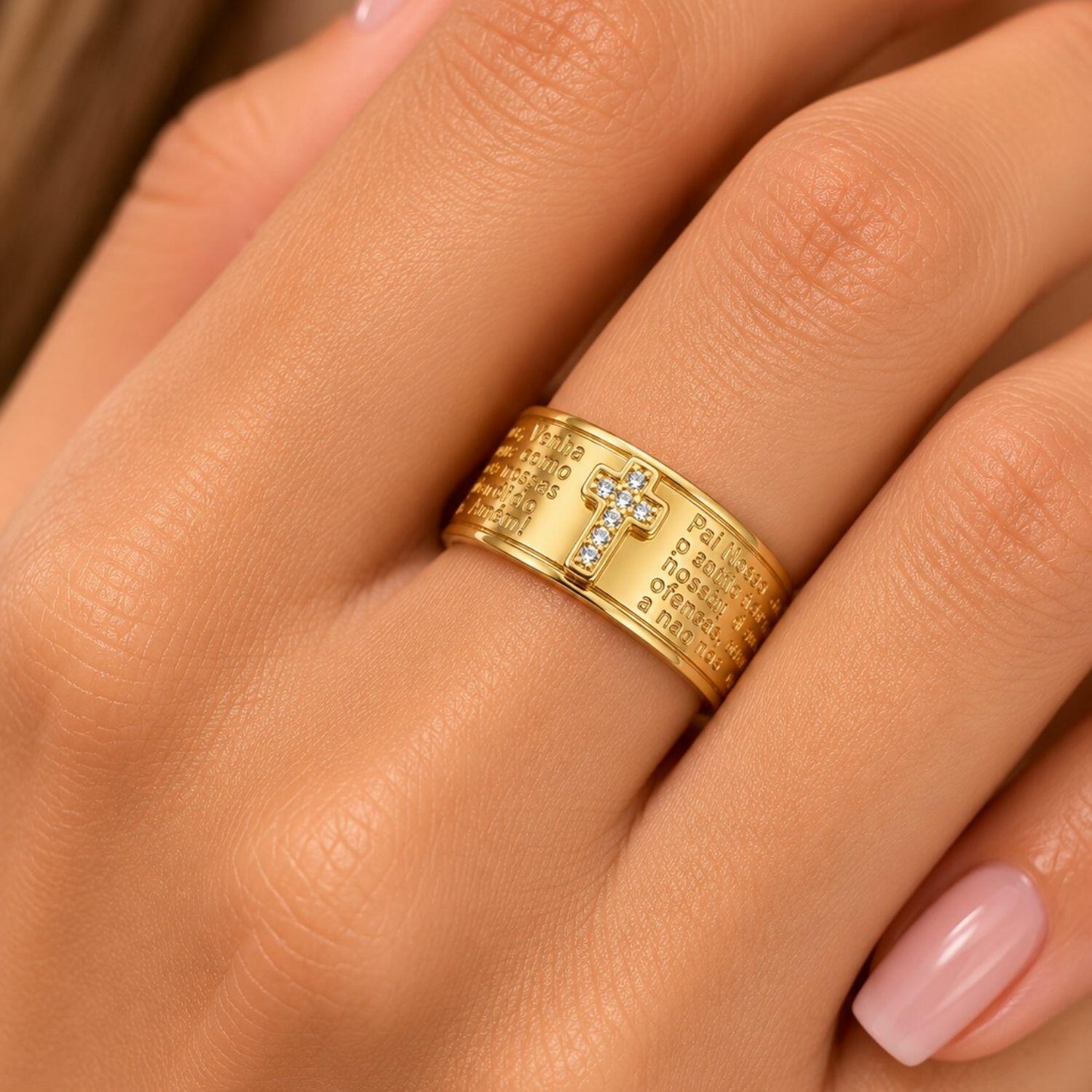 Anel Largo Oração Pai Nosso com Cruz Cravejada Banhado em Ouro18k