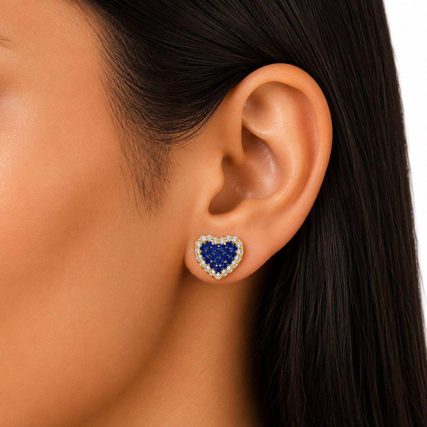 Brinco Coração Zircônia Cristal e Azul Banhado a Ouro