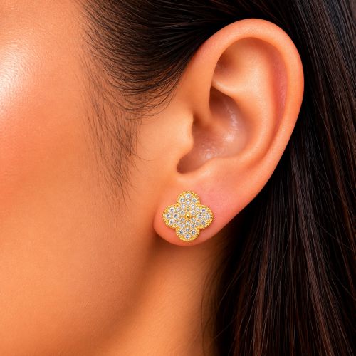 Brinco Flor 4 P�talas Micro Zirc�nia Cristal Banhado a Ouro