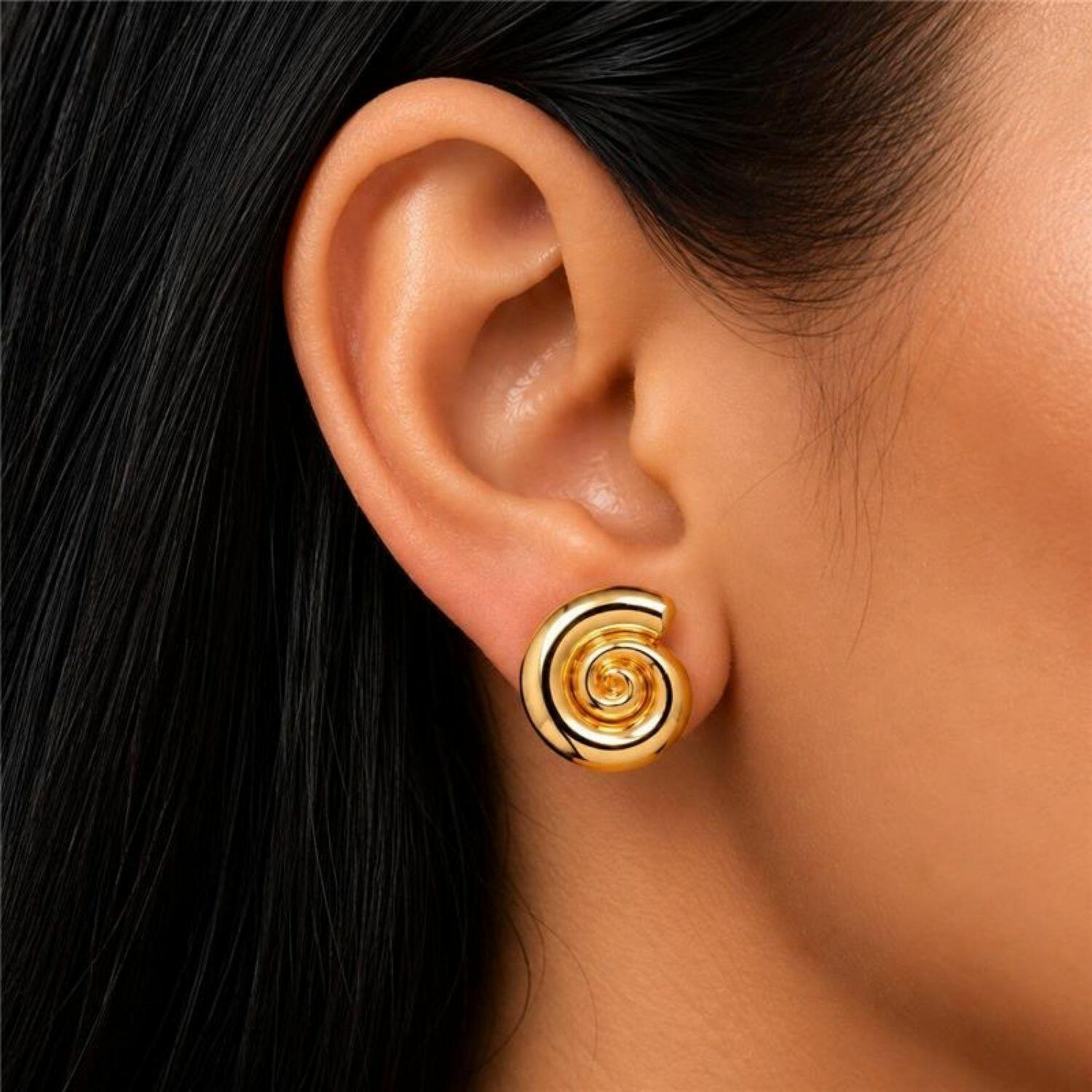 Brinco Formas Caracol Banhado a Ouro
