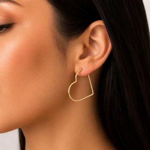 Brinco Argola Coração Vazado Banhado a Ouro