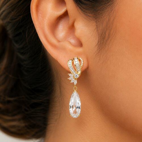 Brinco Luxury Gota Zirc�nia Baguette e Navete Cristal Banhado a Ouro 18K