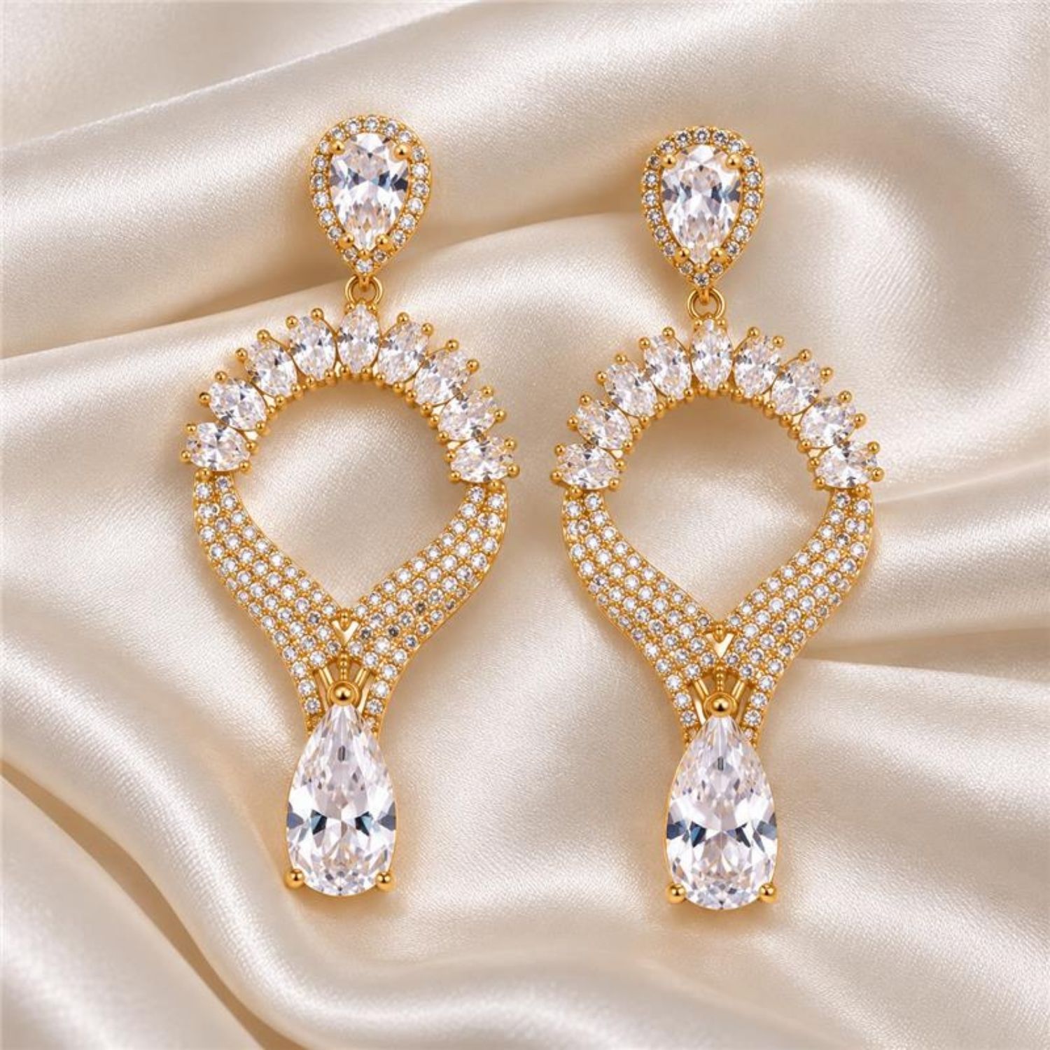 Brinco Luxury Gotas Zircônia Cristal Banhado a Ouro 18K