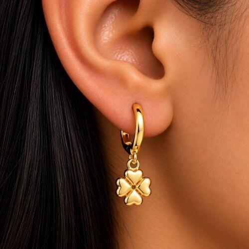 Brinco Argola Trevo Abaulado Banhado em Ouro 18k