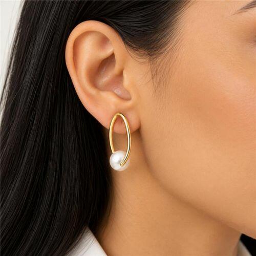 Brinco em L com Pérola Banhado em Ouro18k