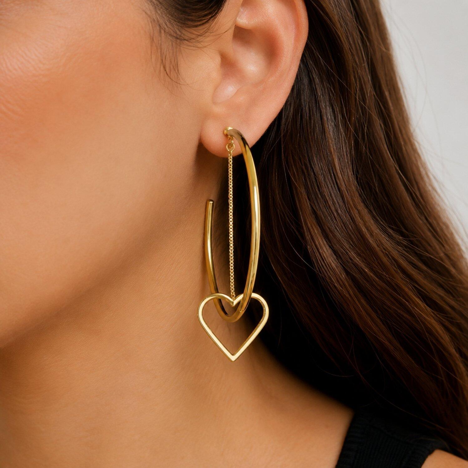 Brinco Argola Lisa com Coração Banhado em Ouro18k