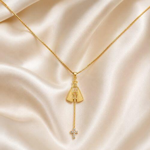 Colar Gravatinha Nossa Senhora Aparecida com Cruz Zircônia Cristal Banhado a Ouro