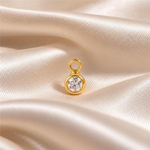 Colar Gravatinha Regulável Coração Zircônia Cristal Banhado em Ouro18k