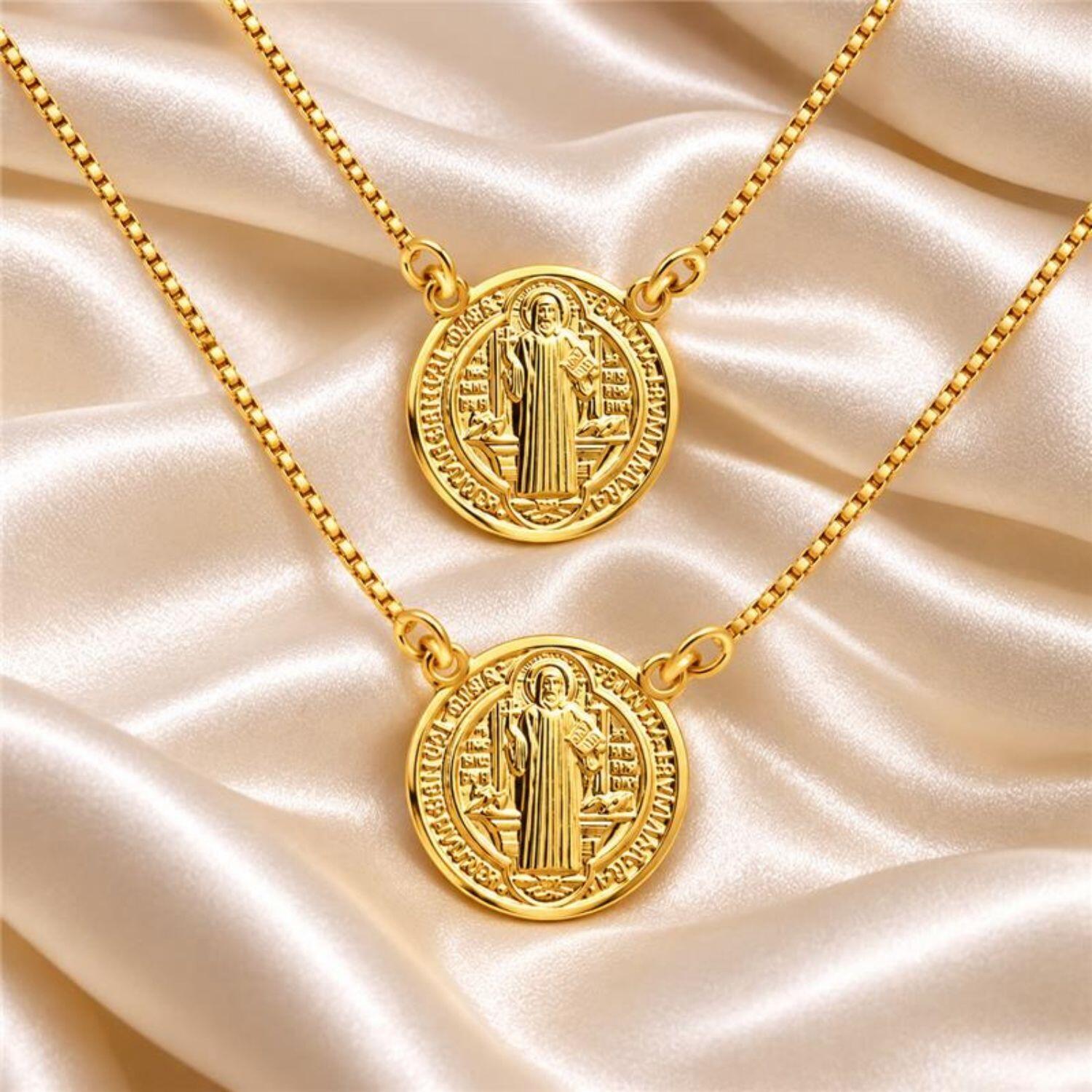 Escapulário São Bento 1.2 cm Banhado em Ouro18k