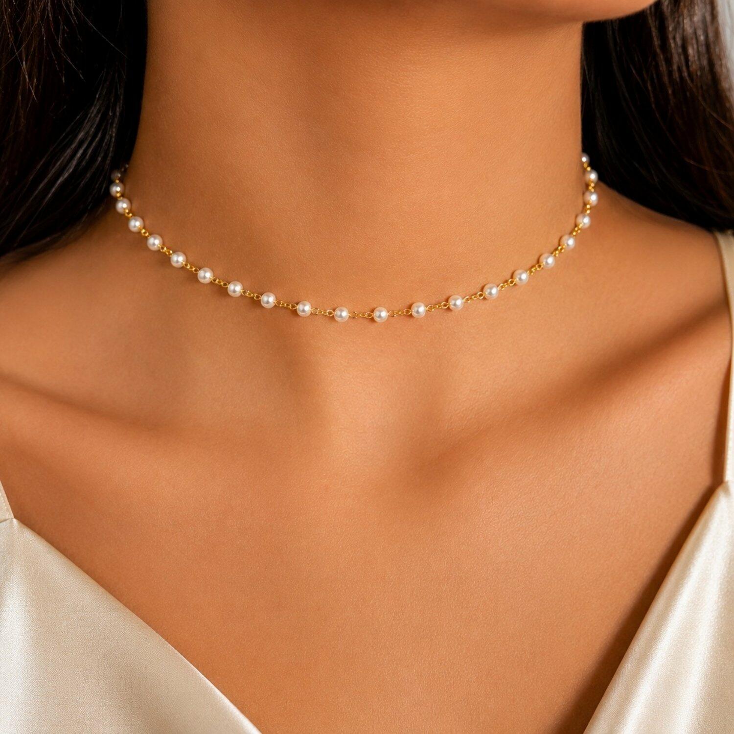 Choker Mini Bola em Pérola banhado a Ouro