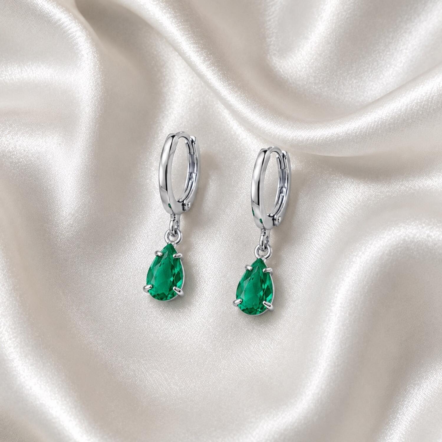 Brinco Argola com Gota Zircônia Turmalina Banhado a Prata