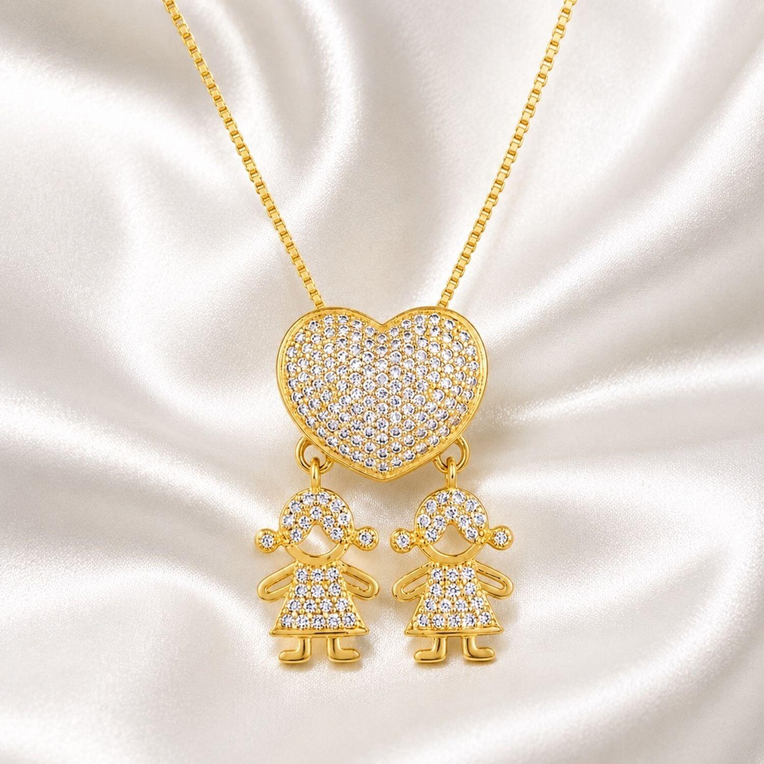 Colar Coração com 2 Meninas Micro Zircônia Cristal Banhado a Ouro