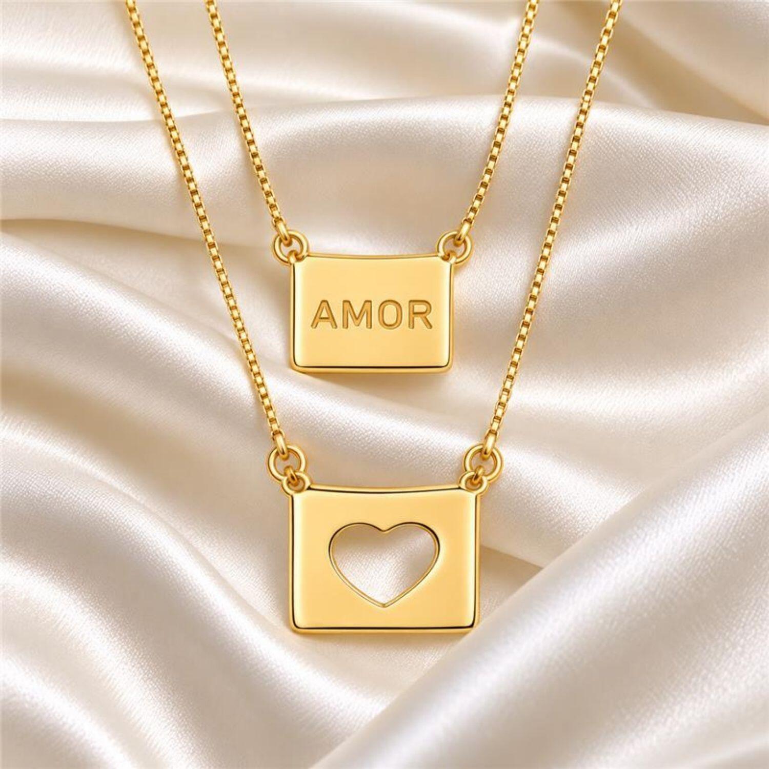 Escapulário Amor e Coração Vazado Banhado a Ouro