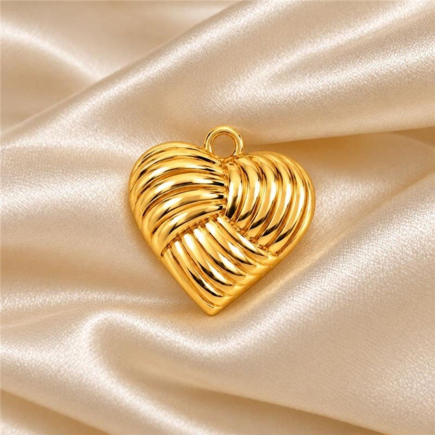 Choker Elo Português Corações com Detalhes Banhado a Ouro