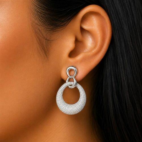 Brinco Elos Entrela�ados e Oval Pav� Zirc�nia Cristal Banhado a Prata