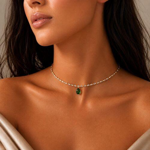 Choker Riviera Baguette Zircônia Cristal e Gota Zircônia Esmeralda Banhado a Ouro