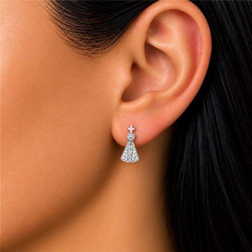 Brinco Mini Nossa Senhora Aparecida Micro Zircônia Cristal Banhado a Prata