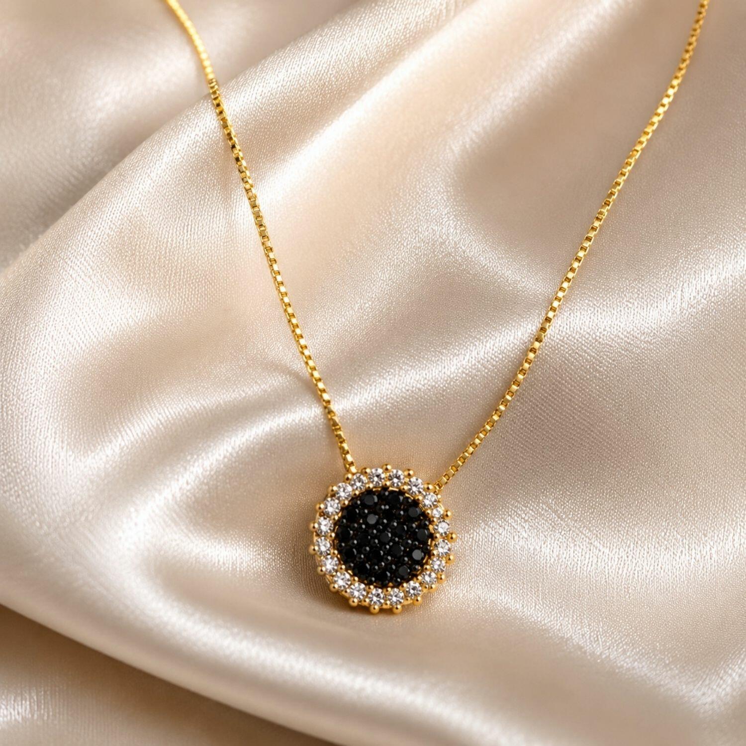 Colar Redondo Zircônia Cristal e Negra Banhado a Ouro