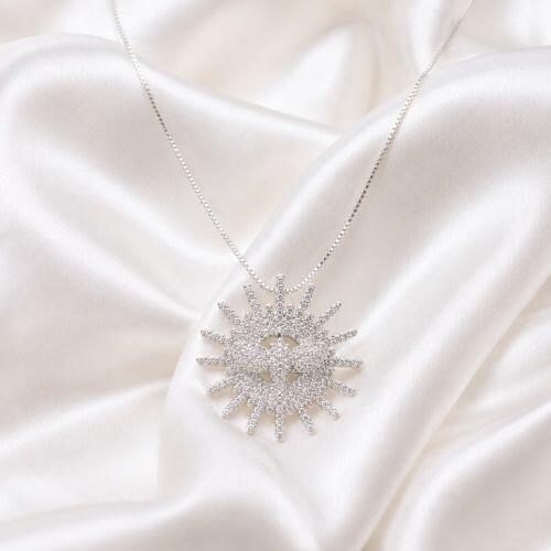 Colar Divino Espírito Santo Zircônia Cristal Banhado a Prata