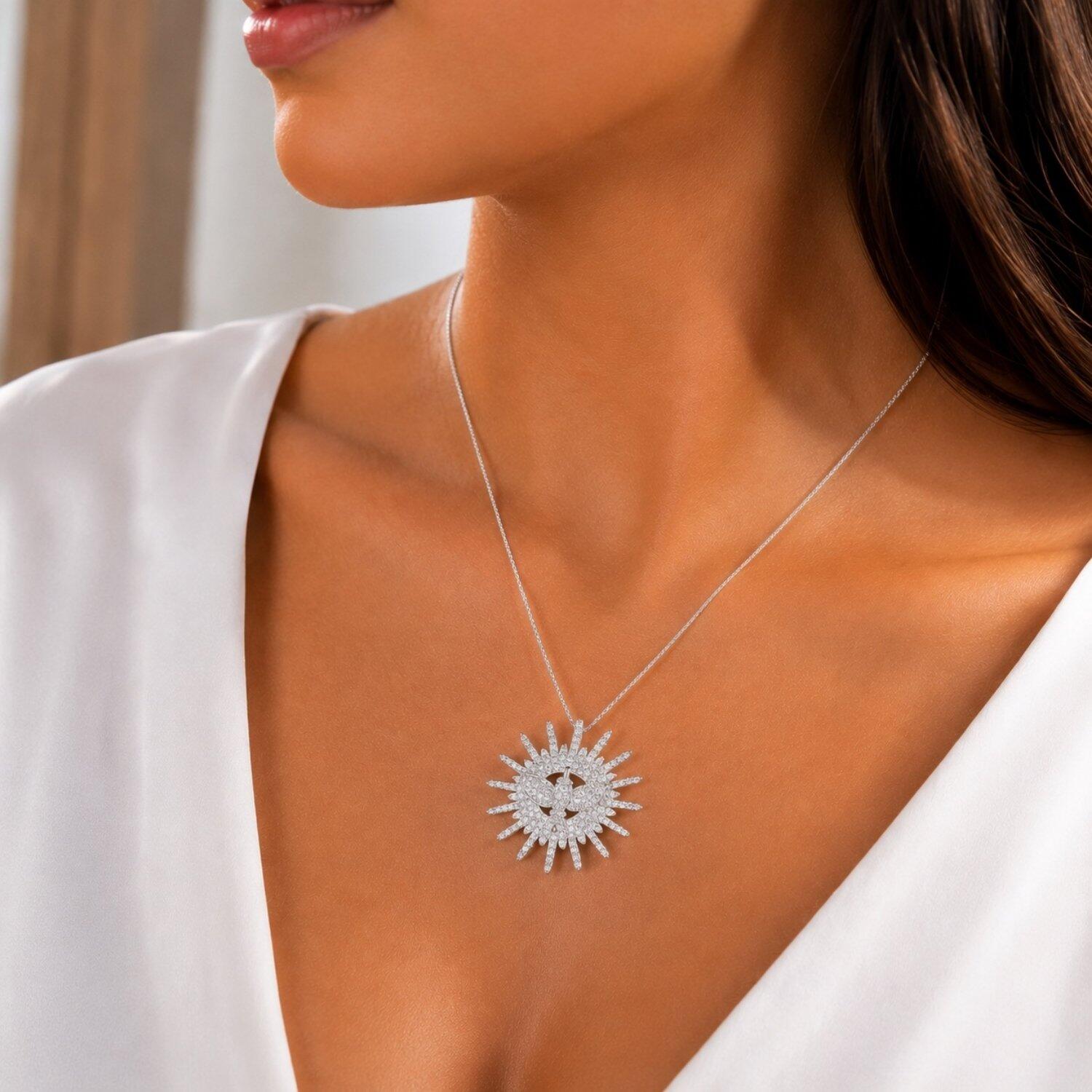 Colar Divino Espírito Santo Zircônia Cristal Banhado a Prata