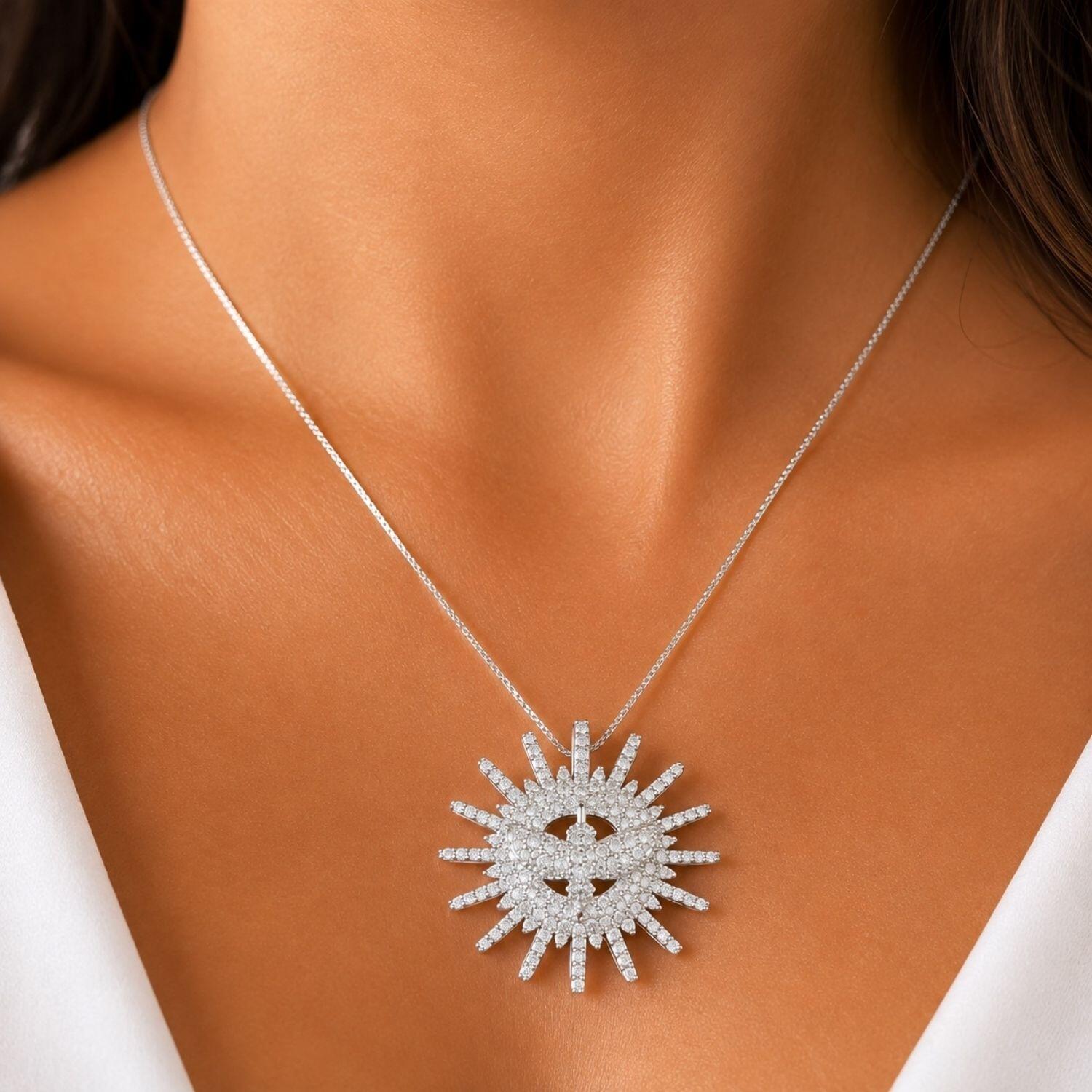 Colar Divino Espírito Santo Zircônia Cristal Banhado a Prata