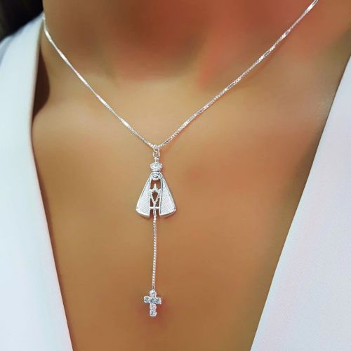 Colar Gravatinha Nossa Senhora com Cruz Zircônia Cristal Banhado a Prata