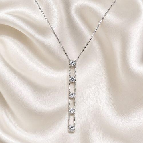 Colar Gravatinha com 5 Pontos de Luz Zircônia Cristal Banhado a Prata