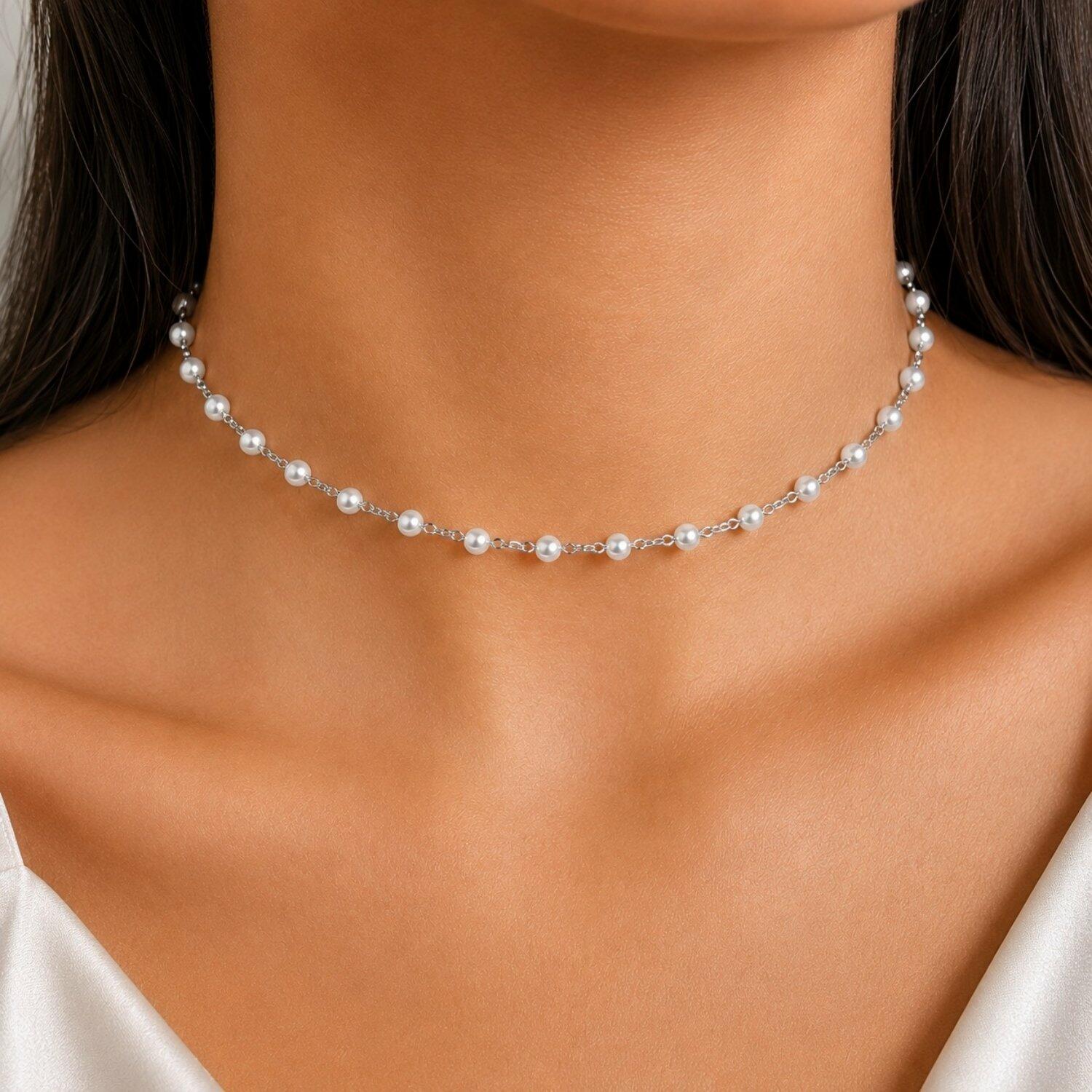 Choker Mini Bolinha em Pérola Banhado a Prata