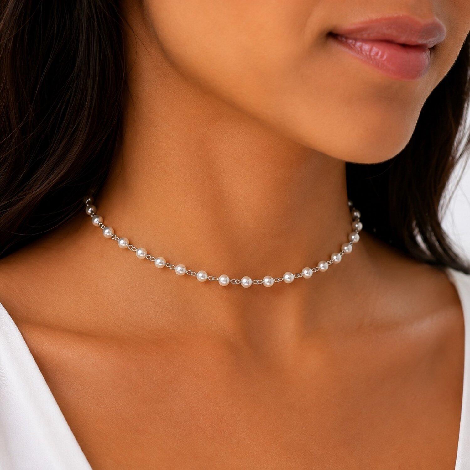Choker Mini Bolinha em Pérola Banhado a Prata