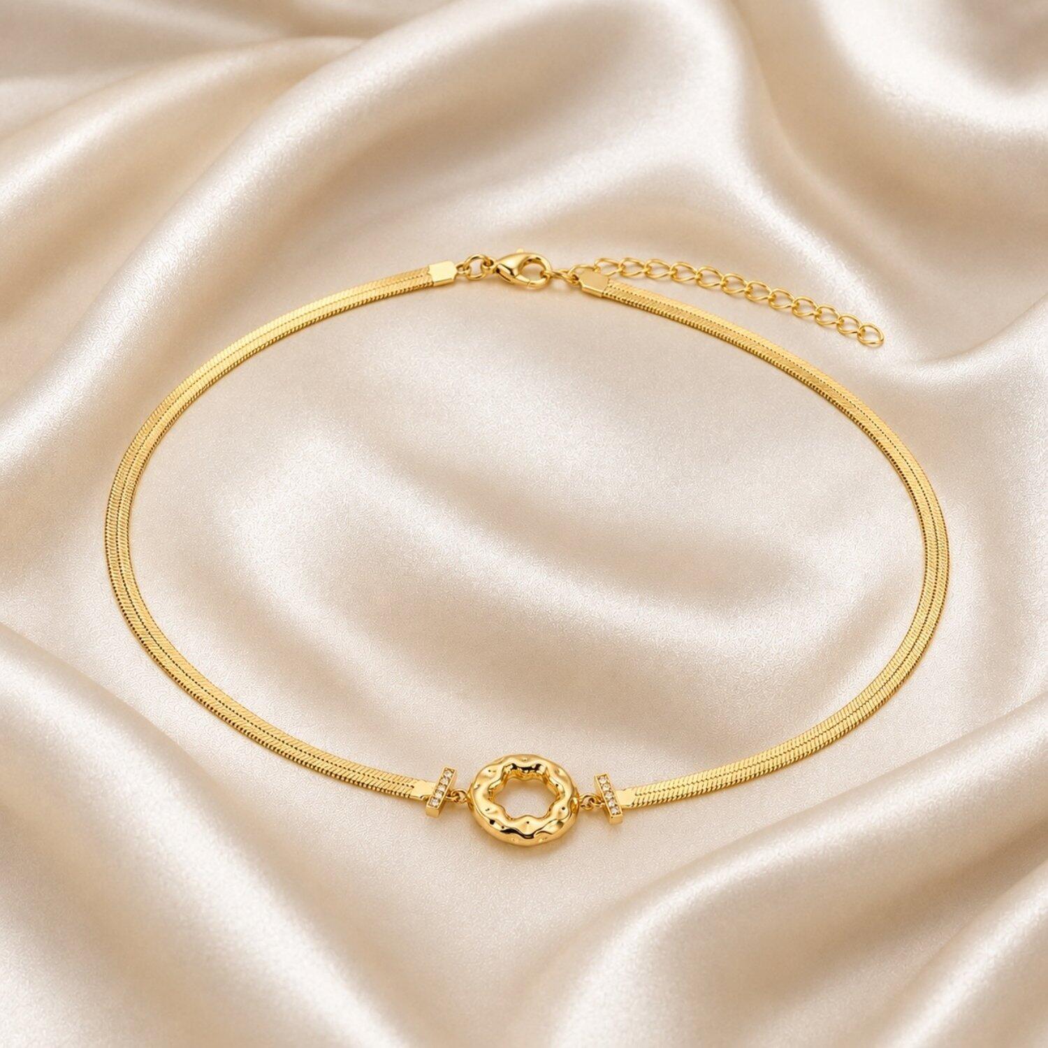 Choker Formas Laminado com Orgânico Vazado Banhado a Ouro