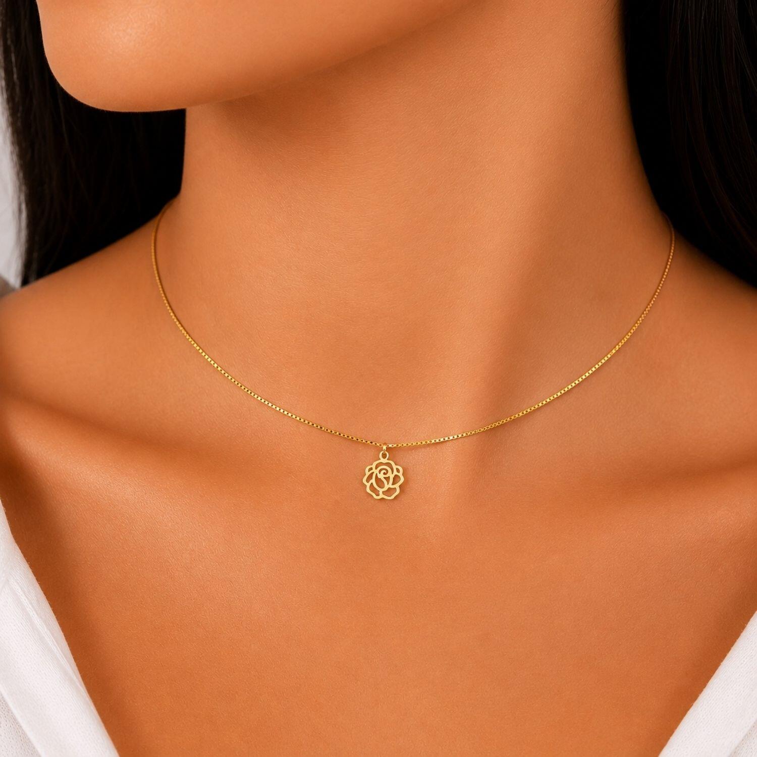 Choker Rosa Lisa Banhado em Ouro 18k
