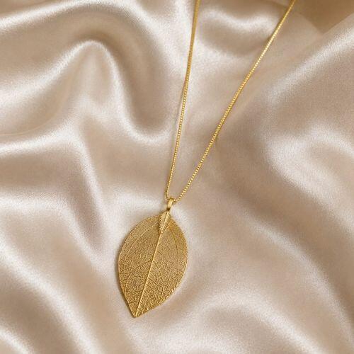 Colar Folha com Detalhes Banhado a Ouro