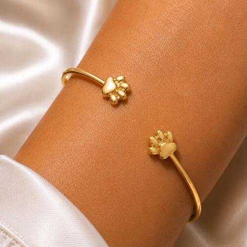 Bracelete Aberto 2 Patinha de Cachorro Abaulado Banhado em Ouro 18K