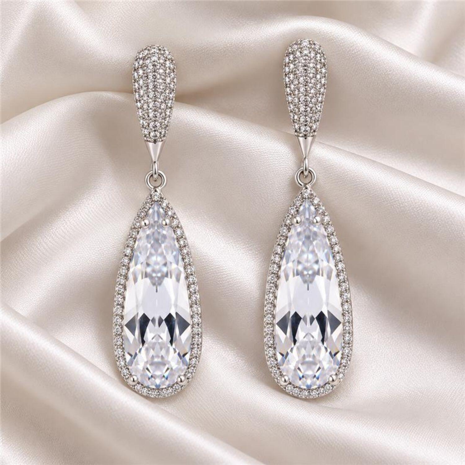 Brinco Luxury Gota Zircônia Cristal Banhado a Prata