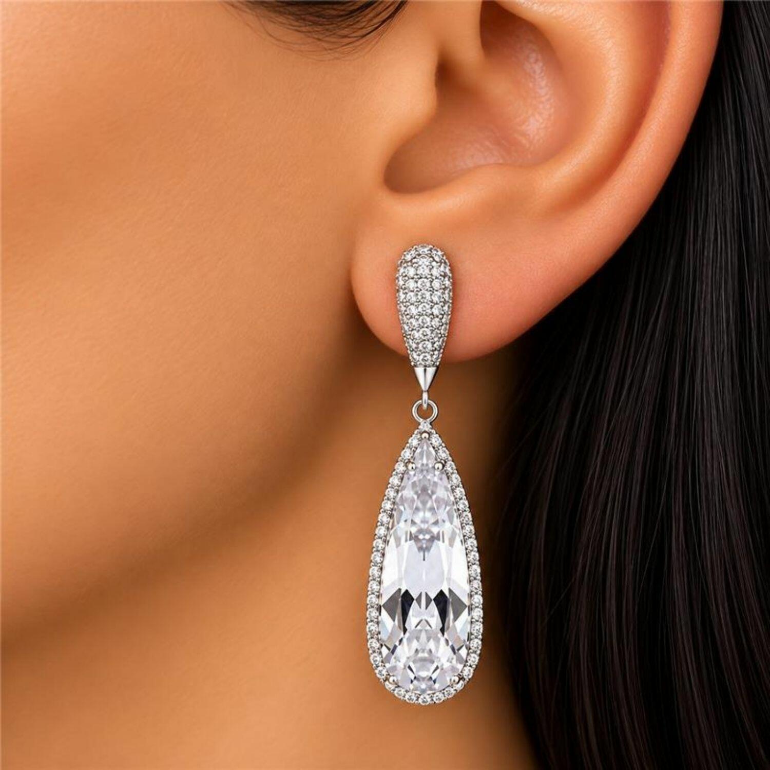 Brinco Luxury Gota Zircônia Cristal Banhado a Prata