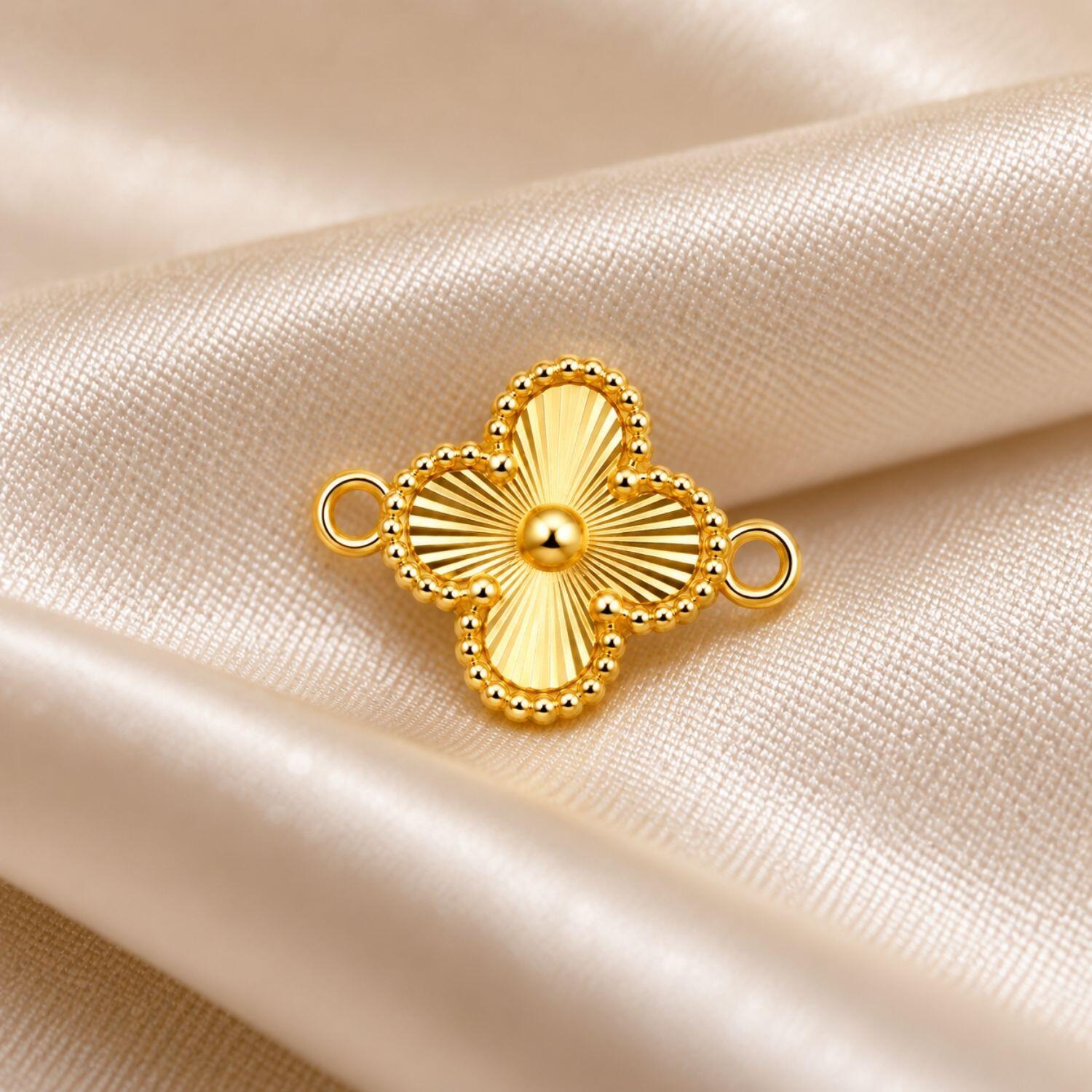 Choker Mini Elo com Flor 4 Pétalas Banhado a Ouro
