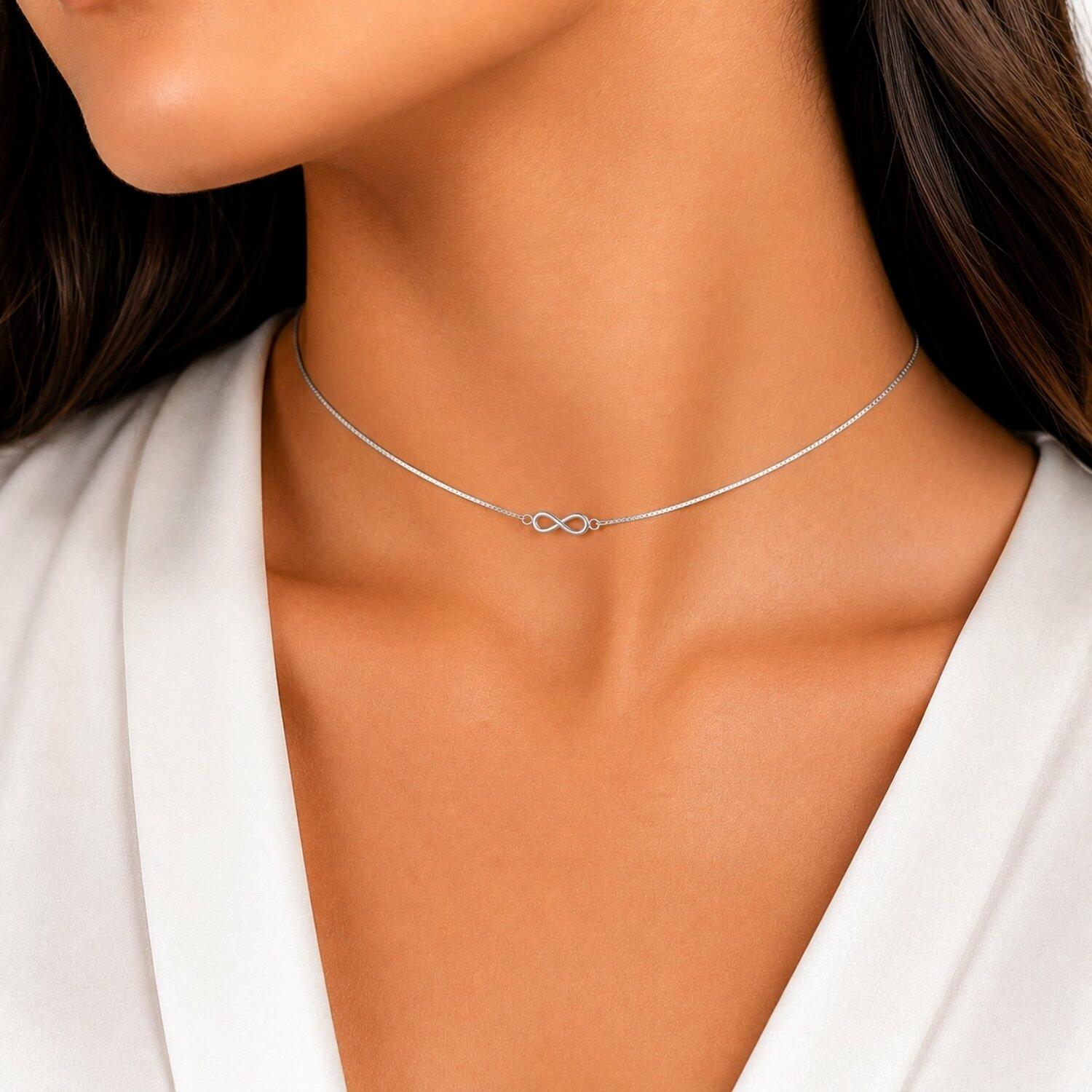 Choker Símbolo do Infinito Banhado a Prata