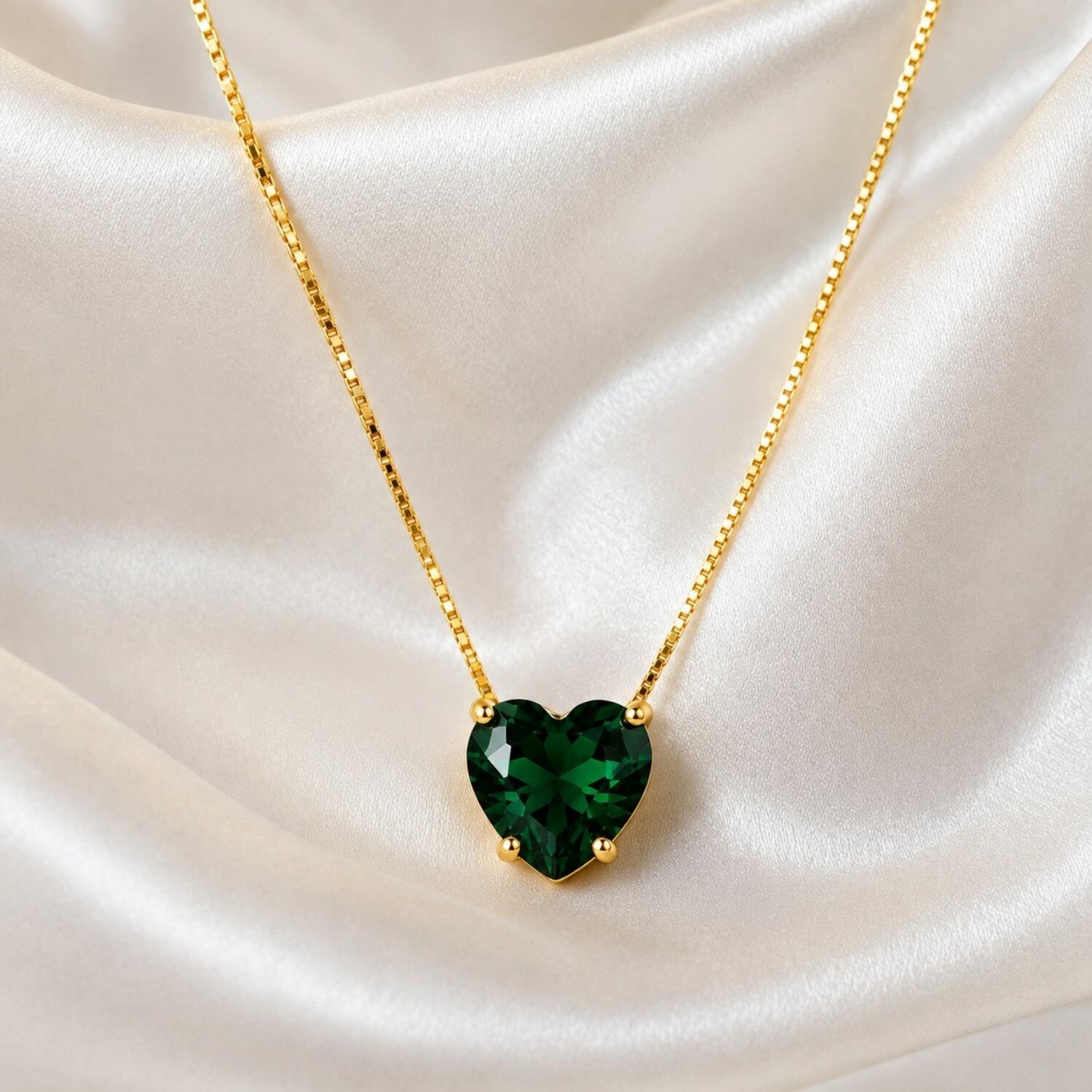 Colar Coração Zircônia Esmeralda Banhado a Ouro