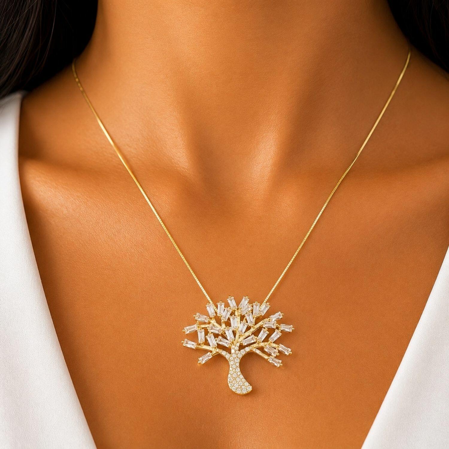 Colar Árvore da Vida com Zircônias Baguettes e Micro Banhado em Ouro18k