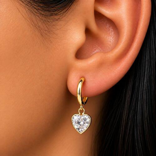 Brinco Argola com Cora��o Zirc�nia Cristal Banhado a Ouro