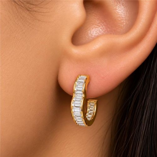 Brinco Argola Cora��o Baguette Zirc�nia Cristal Banhado a Ouro