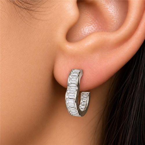 Brinco Argola Cora��o Baguette Zirc�nia Cristal Banhado a Prata