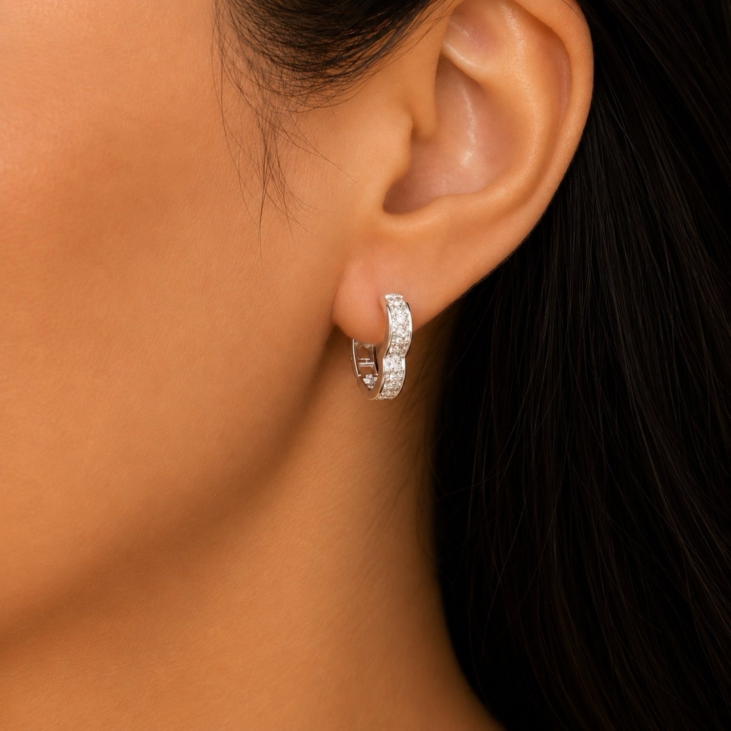 Brinco Argola Coração 2 Fileiras de Micro Zircônia Cristal Banhado a Prata