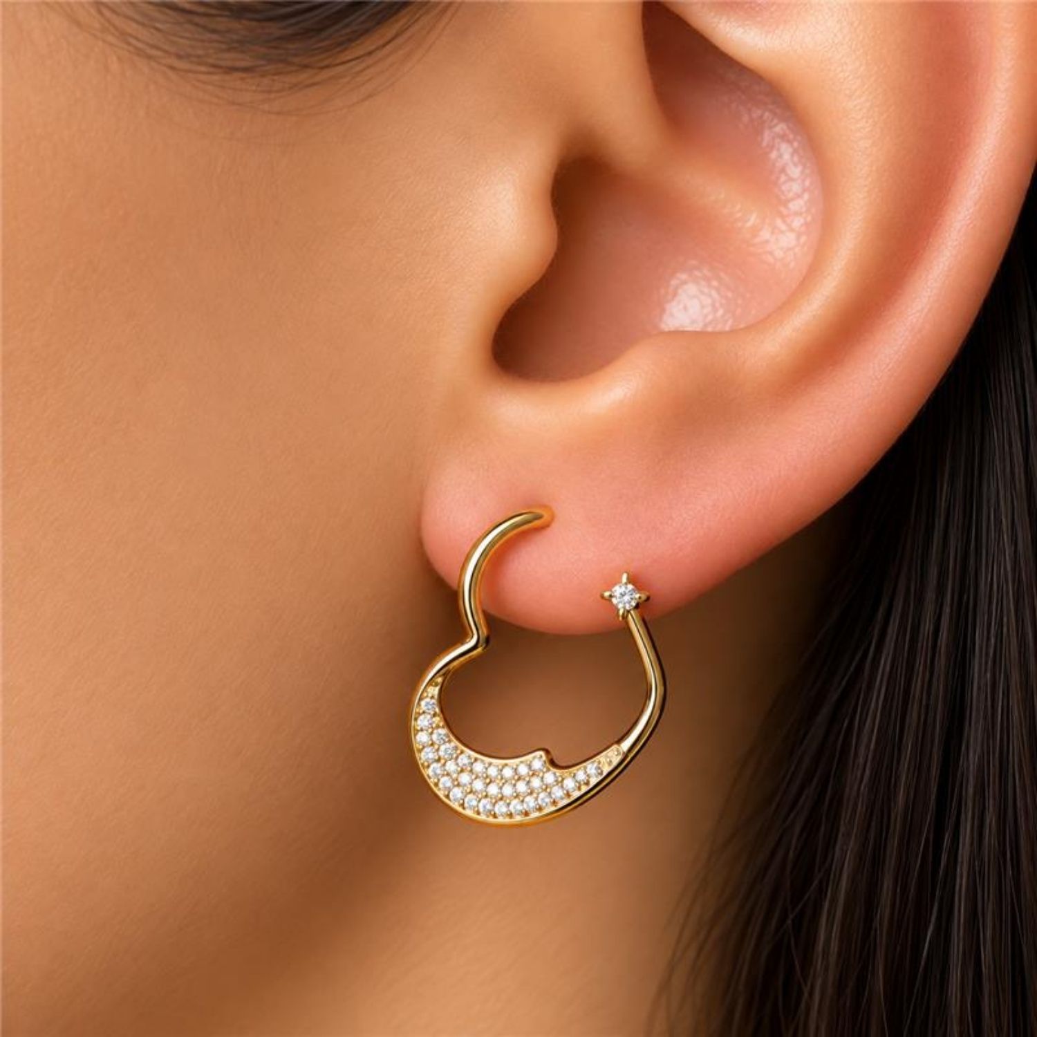 Brinco Argola Coração com Micro Zircônia Cristal Banhado a Ouro